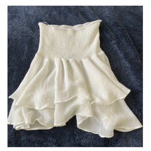 Preppy white flowy skirt